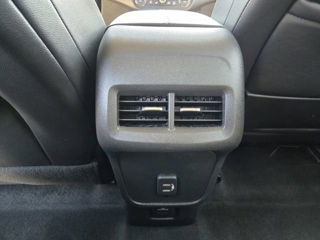 Used 2023 GMC Terrain SLT image 14