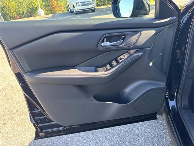 New 2026 Nissan Rogue SV image 21