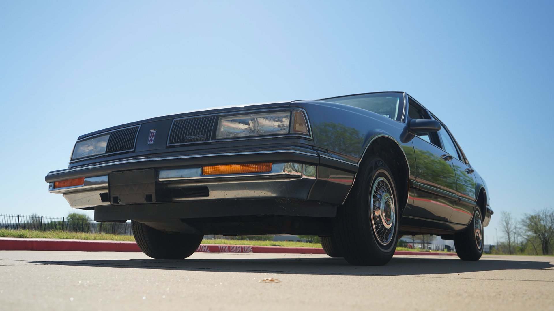 Used 1989 Oldsmobile 88 Royale image 4