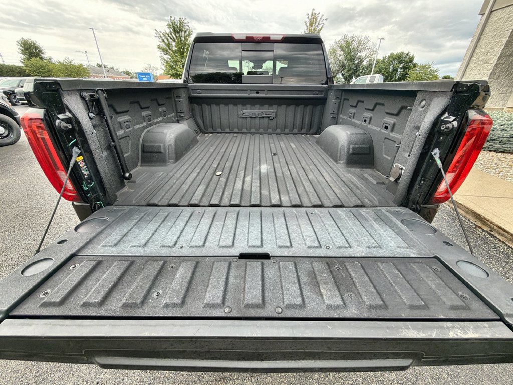 Used 2024 GMC Sierra 1500 AT4 w/ Technology Package AWD/4WD image 19