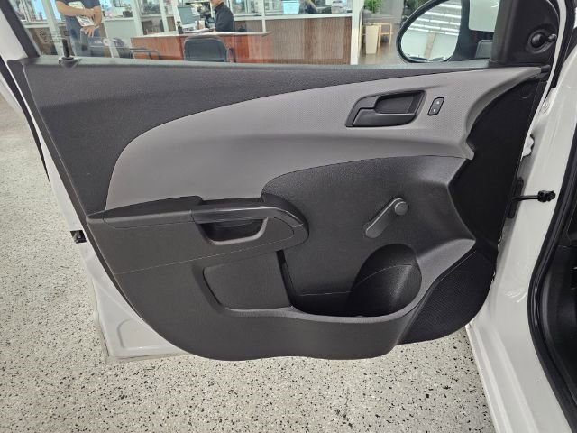 Used 2018 Chevrolet Sonic LT image 23