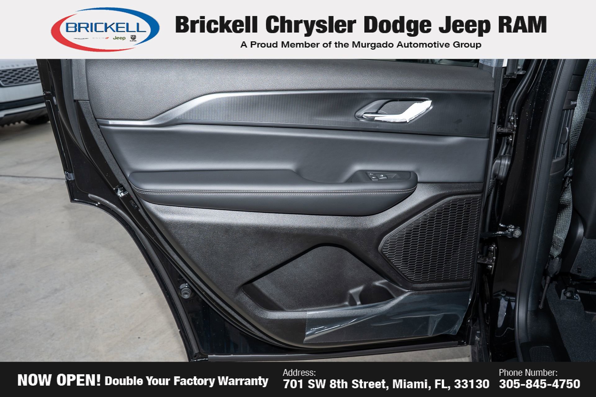 New 2025 Jeep Grand Cherokee L Altitude image 13