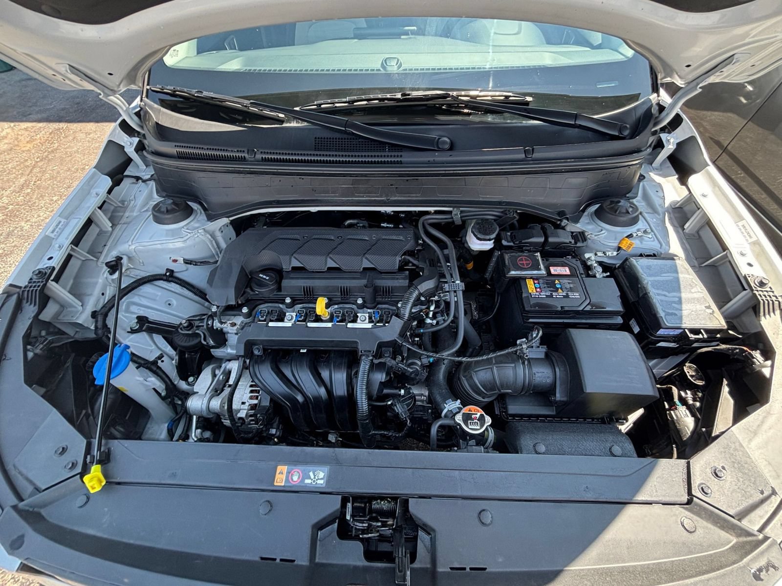 Used 2026 Hyundai Venue SEL FWD image 32