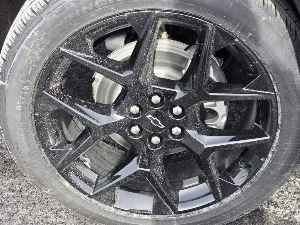New 2026 Chevrolet Traverse RS w/ LPO, Floor Liner Package AWD/4WD image 8