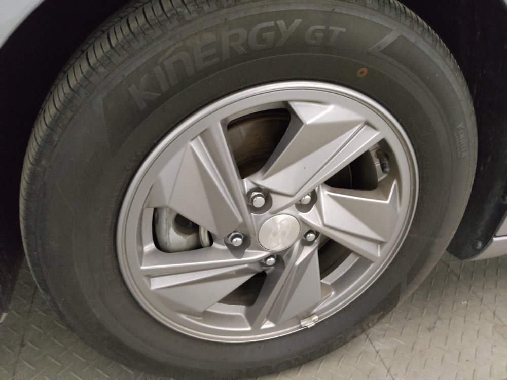 Used 2025 Hyundai Elantra SE w/ Cargo Package FWD image 31