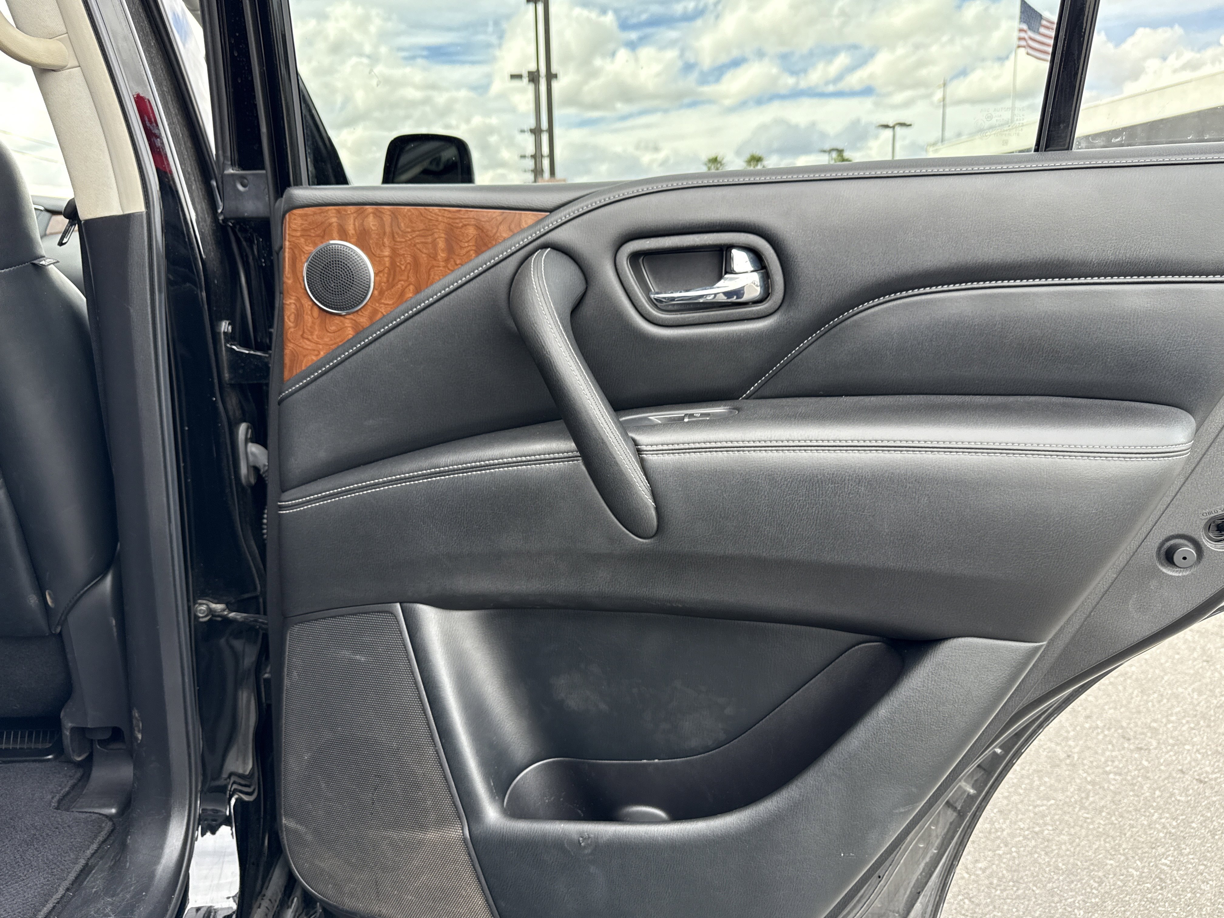 Used 2019 INFINITI QX80 Luxe w/ Proassist Package image 29