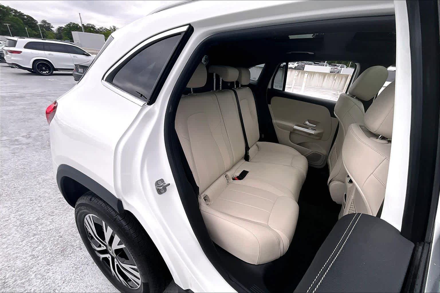 Used 2025 Mercedes-Benz GLA 250 4MATIC image 20