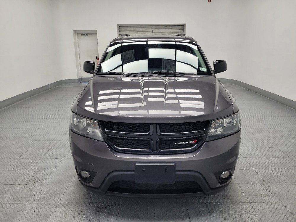 Used 2019 Dodge Journey SE w/ Connectivity Group FWD image 15