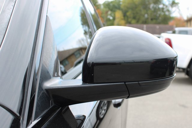 Used 2022 Jaguar F-PACE S image 7