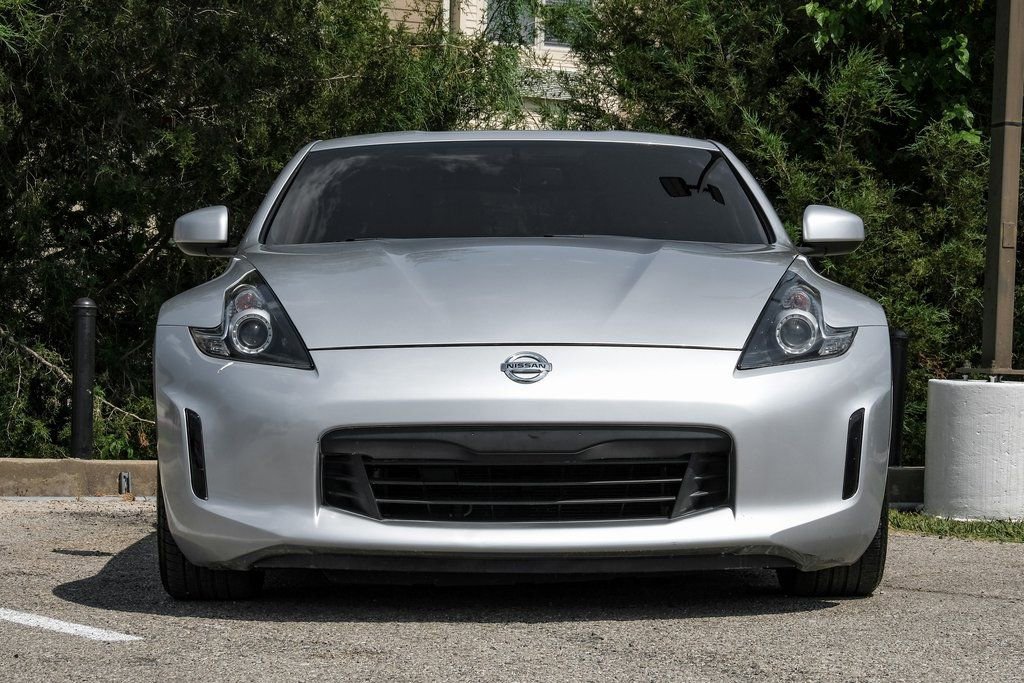 Used 2020 Nissan 370Z Coupe image 3