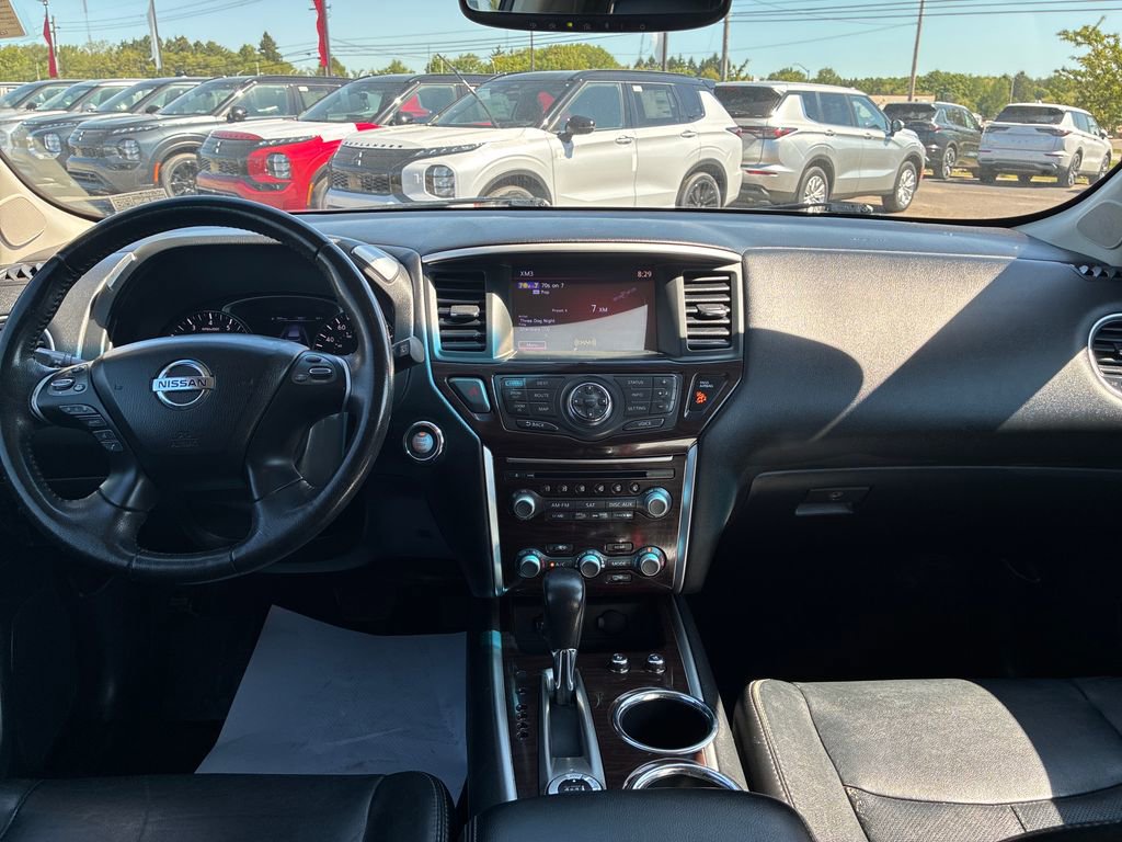 Used 2014 Nissan Pathfinder Platinum w/ Platinum Premium Package AWD/4WD image 21