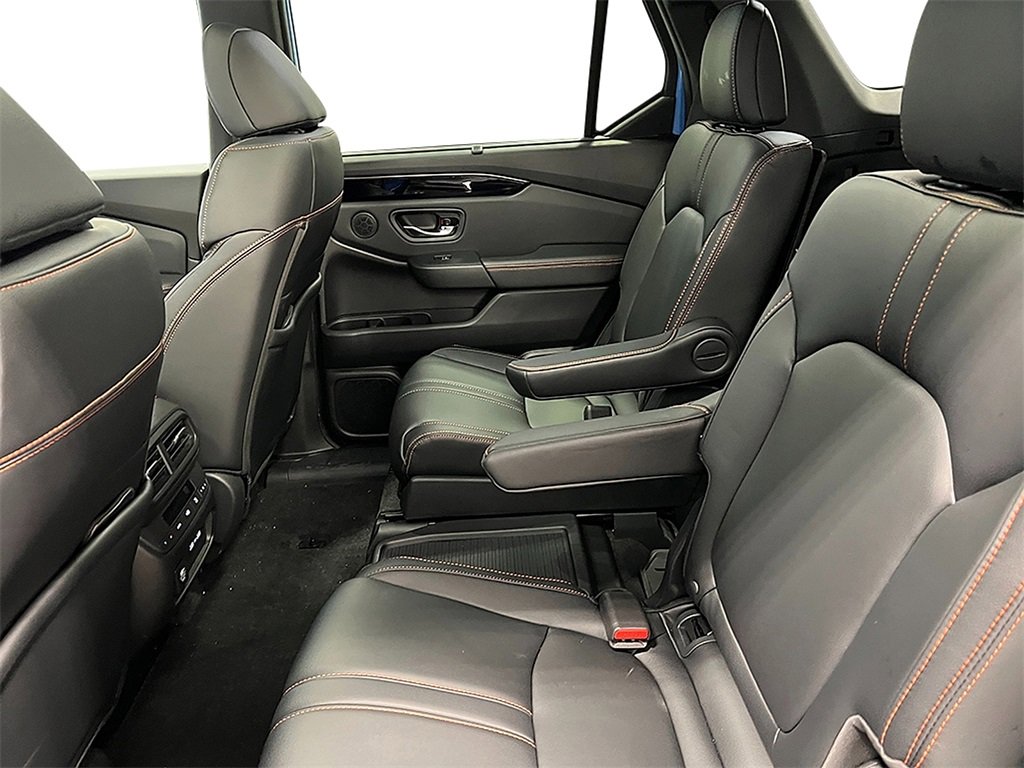 New 2025 Honda Pilot TrailSport image 28