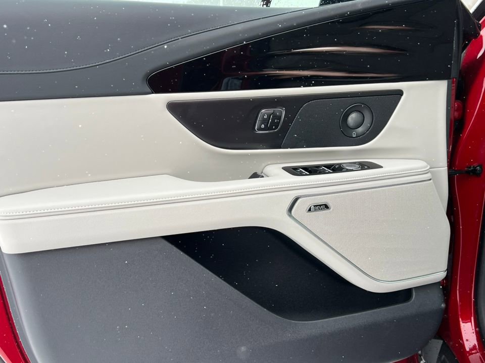 New 2026 Lincoln Nautilus Premier w/ Equipment Group 102A AWD/4WD image 13