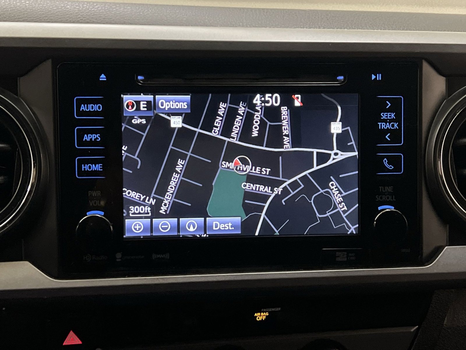 Used 2016 Toyota Tacoma TRD Sport image 18