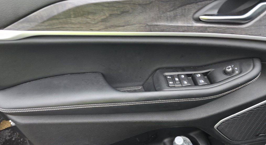 Used 2022 Jeep Grand Cherokee L Limited w/ MOPAR Finishing Package image 14