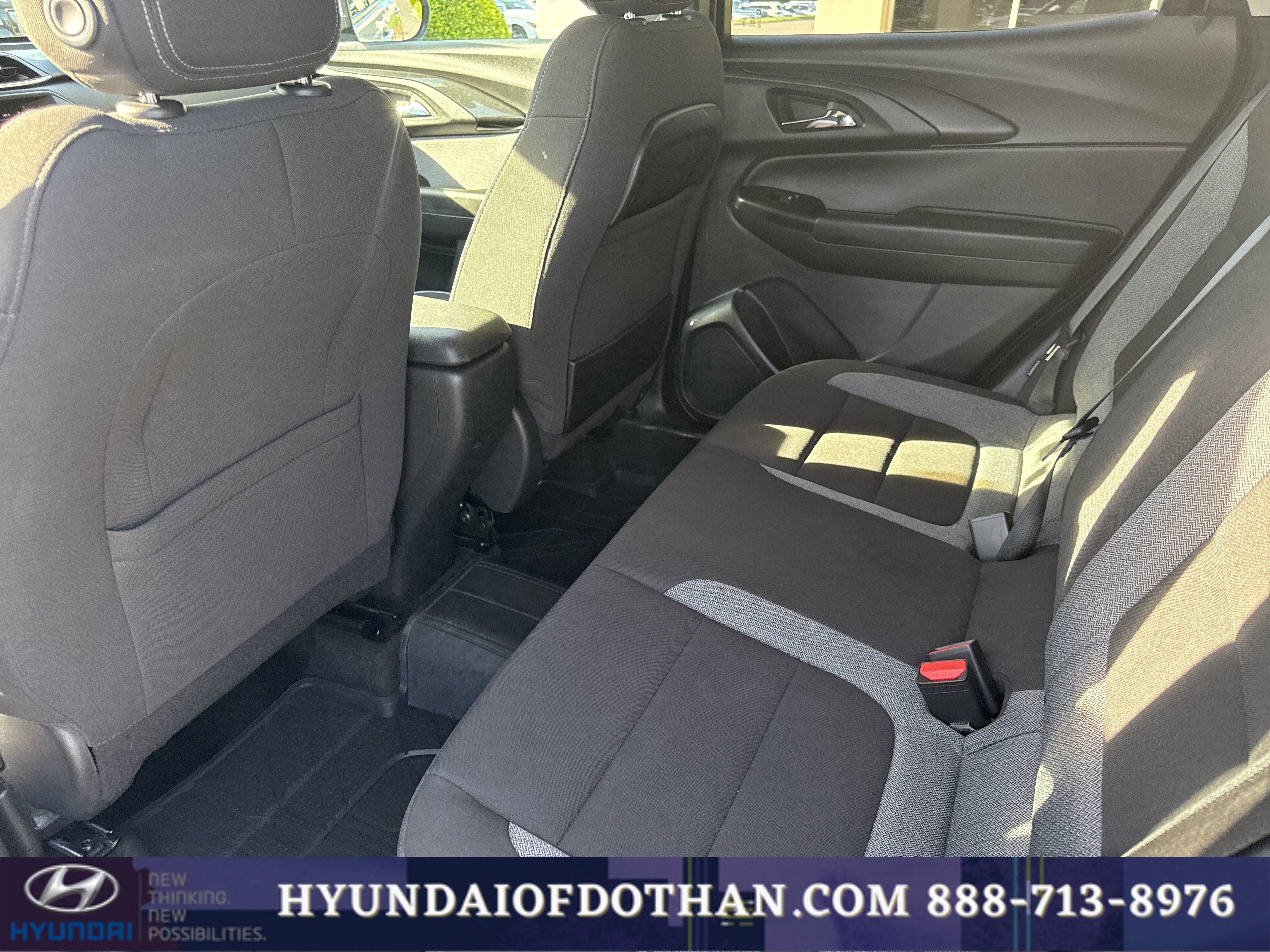 Used 2023 Chevrolet TrailBlazer LT AWD/4WD image 12