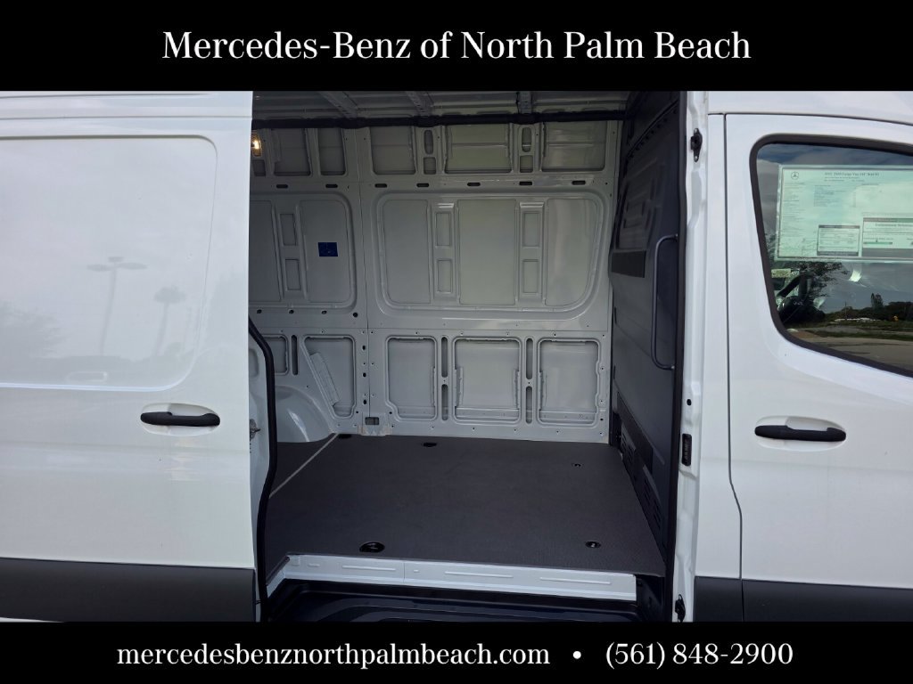 New 2025 Mercedes-Benz Sprinter 2500 image 7