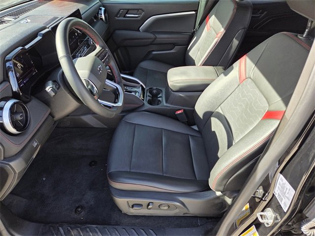 Used 2023 Chevrolet Colorado Z71 w/ Z71 Convenience Package 2 image 10