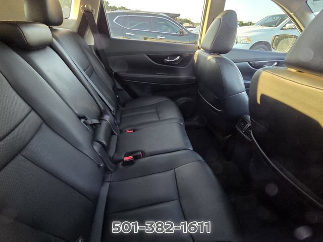 Used 2019 Nissan Rogue SL w/ Premium Package FWD image 9