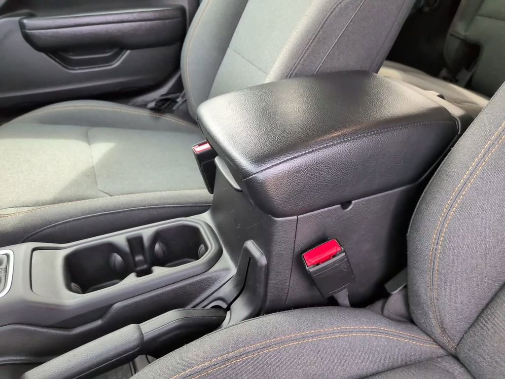 Used 2024 Jeep Wrangler Willys image 30