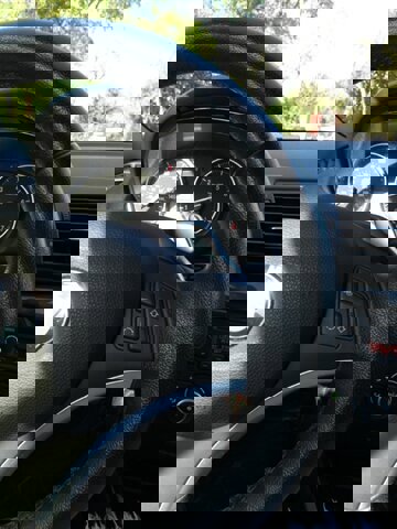 Used 2010 BMW 128i Convertible image 30