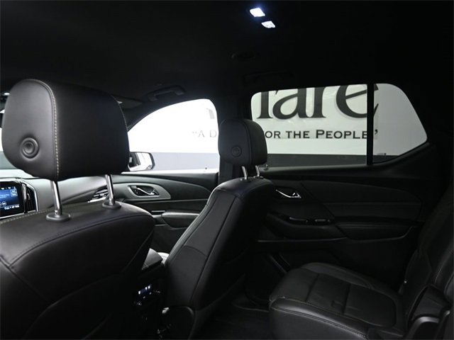 Used 2023 Chevrolet Traverse LT image 25