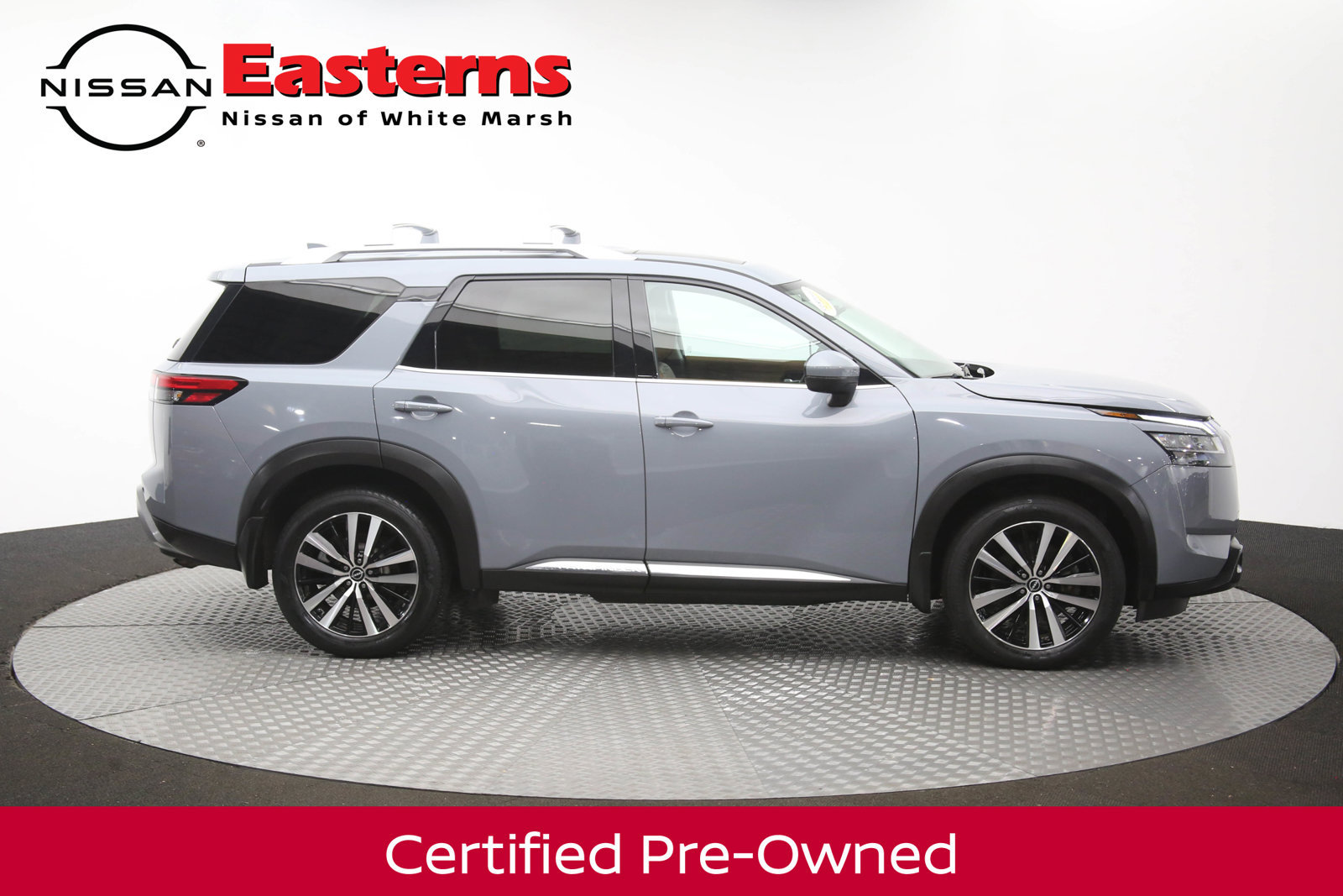 Used 2023 Nissan Pathfinder Platinum w/ Cargo Package AWD/4WD image 44