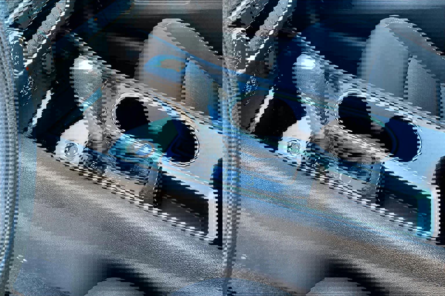 Used 2024 Nissan Altima 2.5 SV image 13