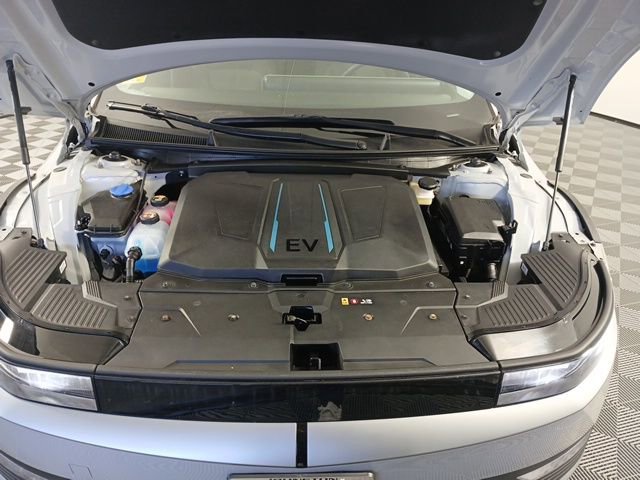 Used 2022 Hyundai Ioniq 5 SE w/ Cargo Package image 28