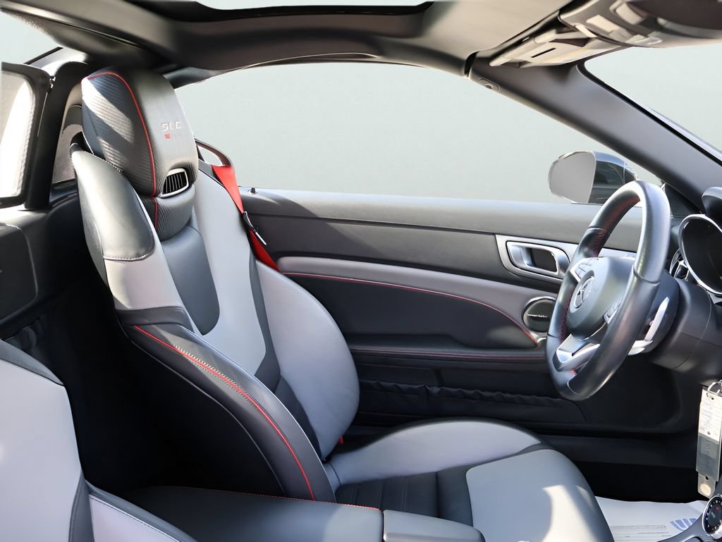 Used 2019 Mercedes-Benz SLC 43 AMG image 13