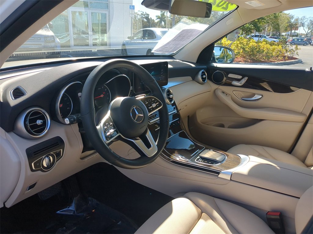 Used 2022 Mercedes-Benz GLC 300 image 21