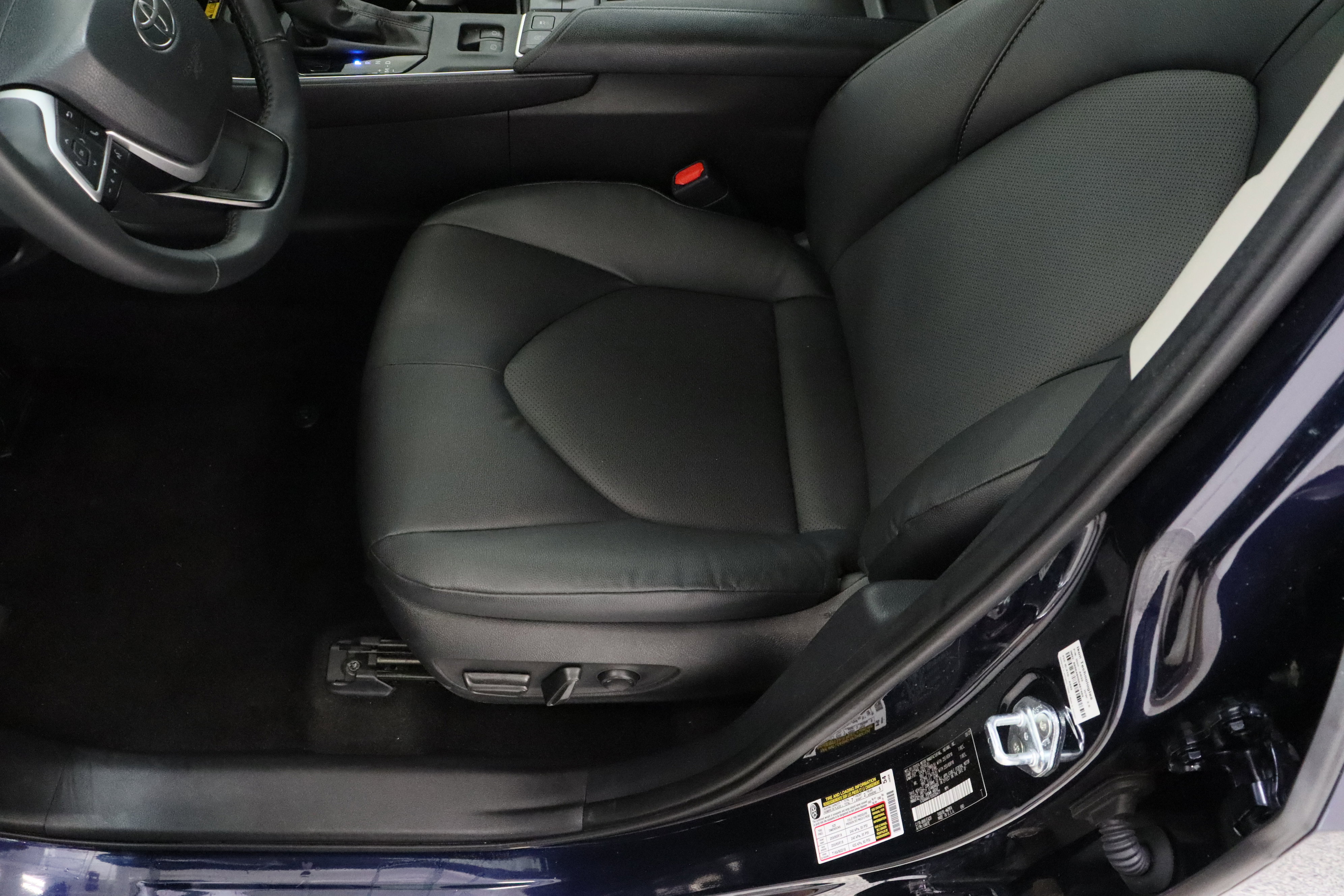 Certified 2025 Toyota Grand Highlander FWD image 15