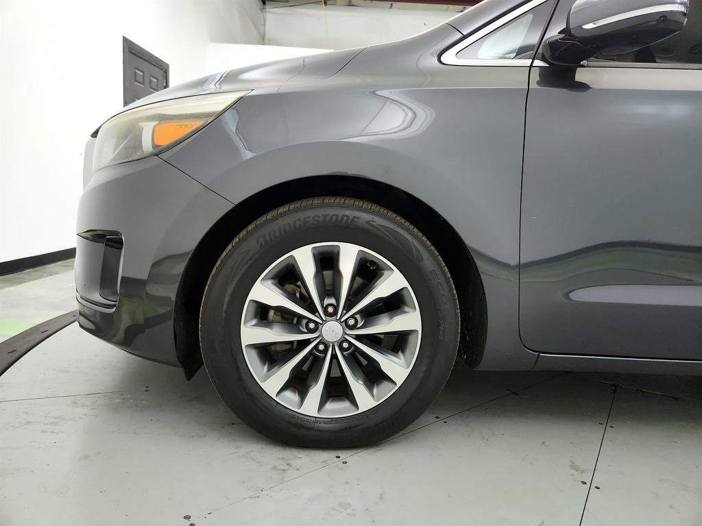 Used 2016 Kia Sedona SX FWD image 32