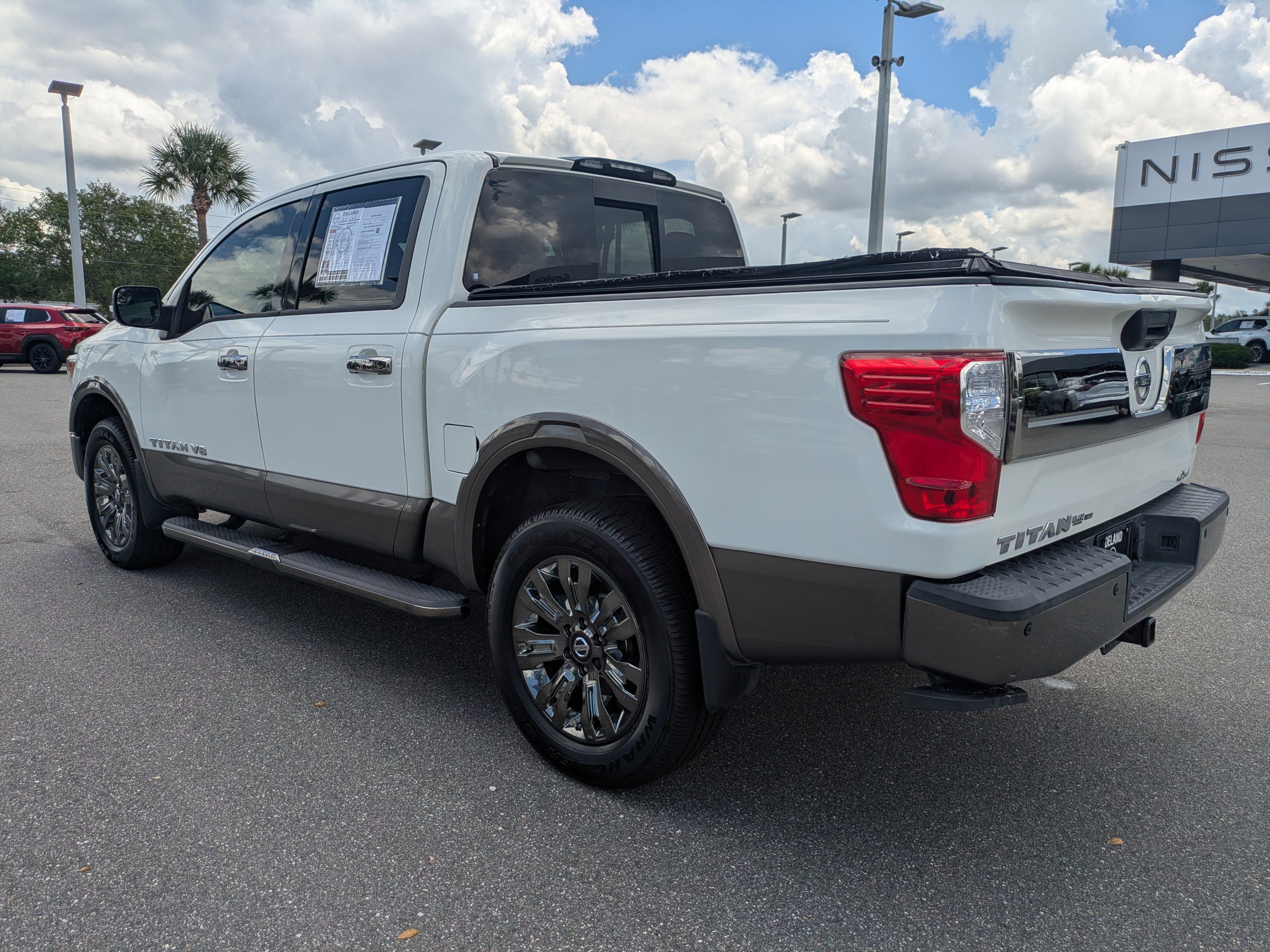 Used 2018 Nissan Titan Platinum Reserve w/ Platinum Utility Package AWD/4WD image 6