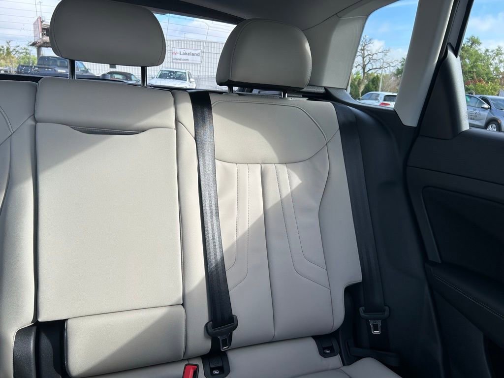 New 2026 Audi Q3 quattro 2.0T image 13