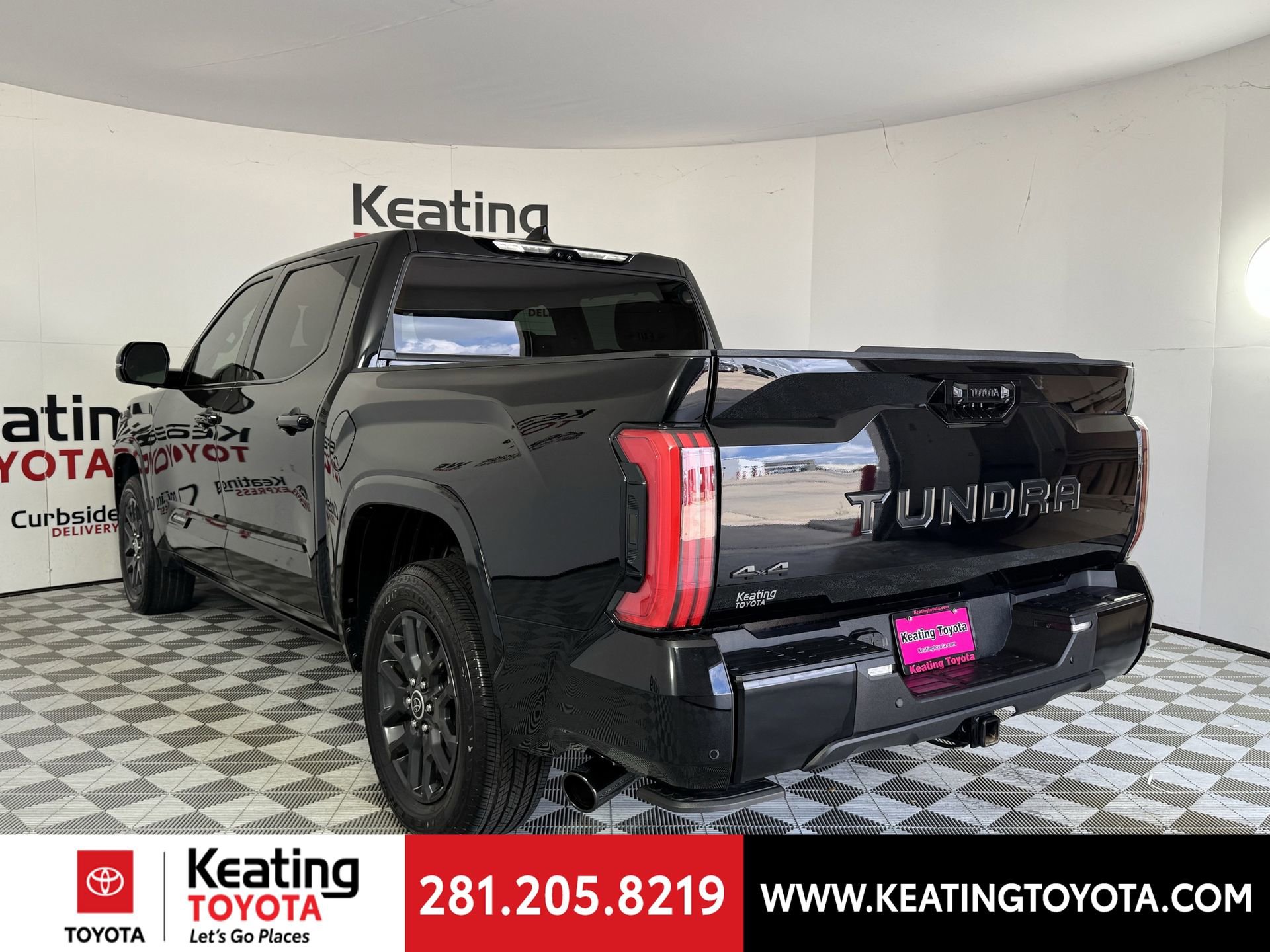 Used 2023 Toyota Tundra Platinum image 7