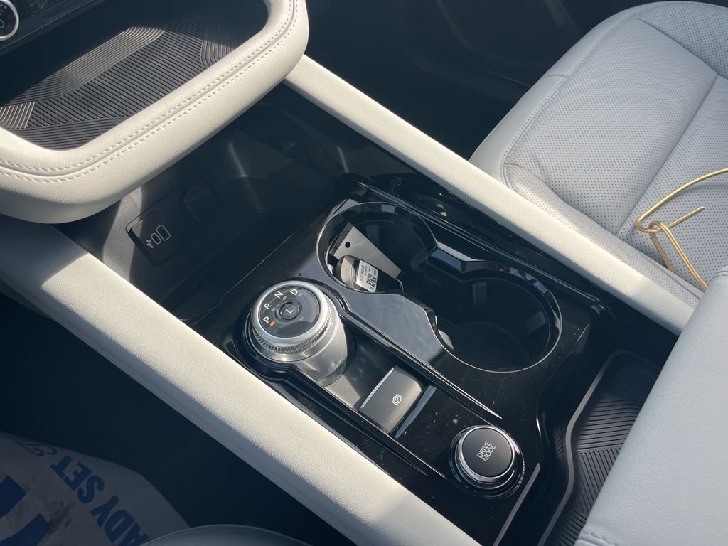 New 2026 Ford Explorer Platinum w/ LUX Leather Package image 19