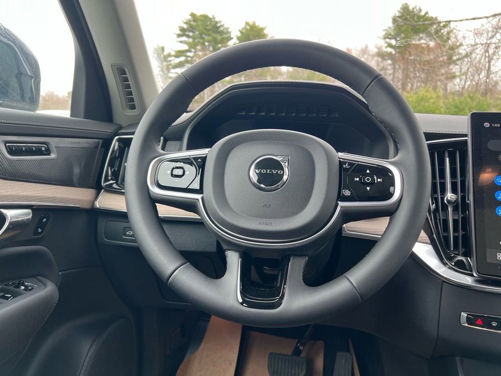 New 2026 Volvo XC90 B6 Plus w/ Protection Package Premier AWD/4WD image 23