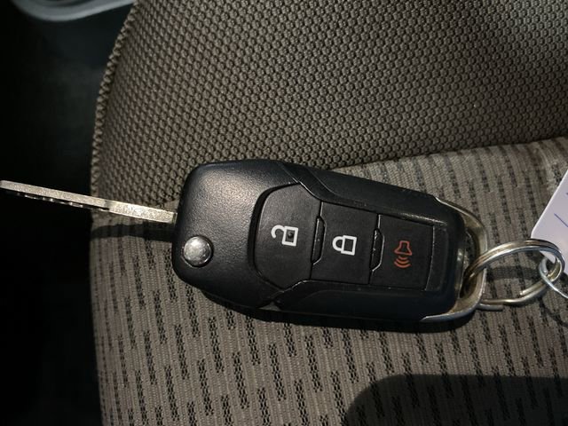 Used 2019 Ford F250 XLT w/ Camper Package image 24