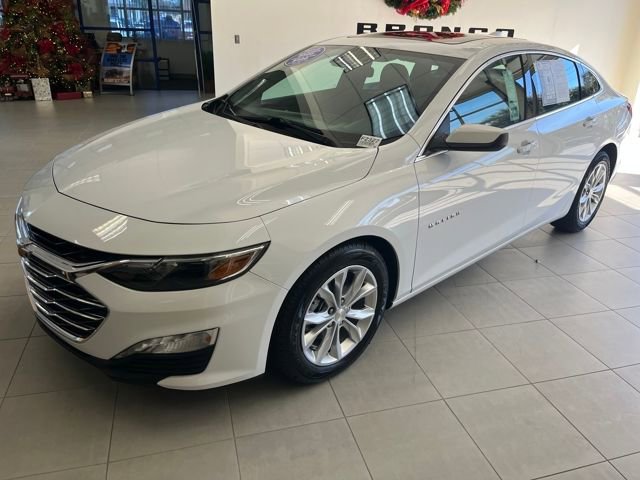 Used 2024 Chevrolet Malibu LT image 3