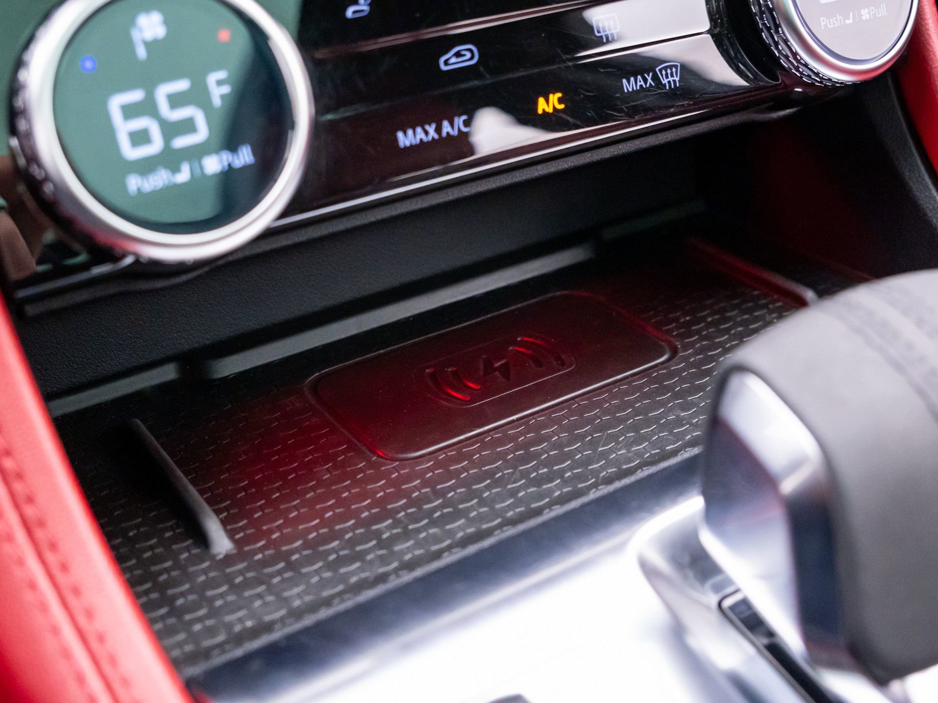 Used 2021 Jaguar F-PACE R-Dynamic S image 30