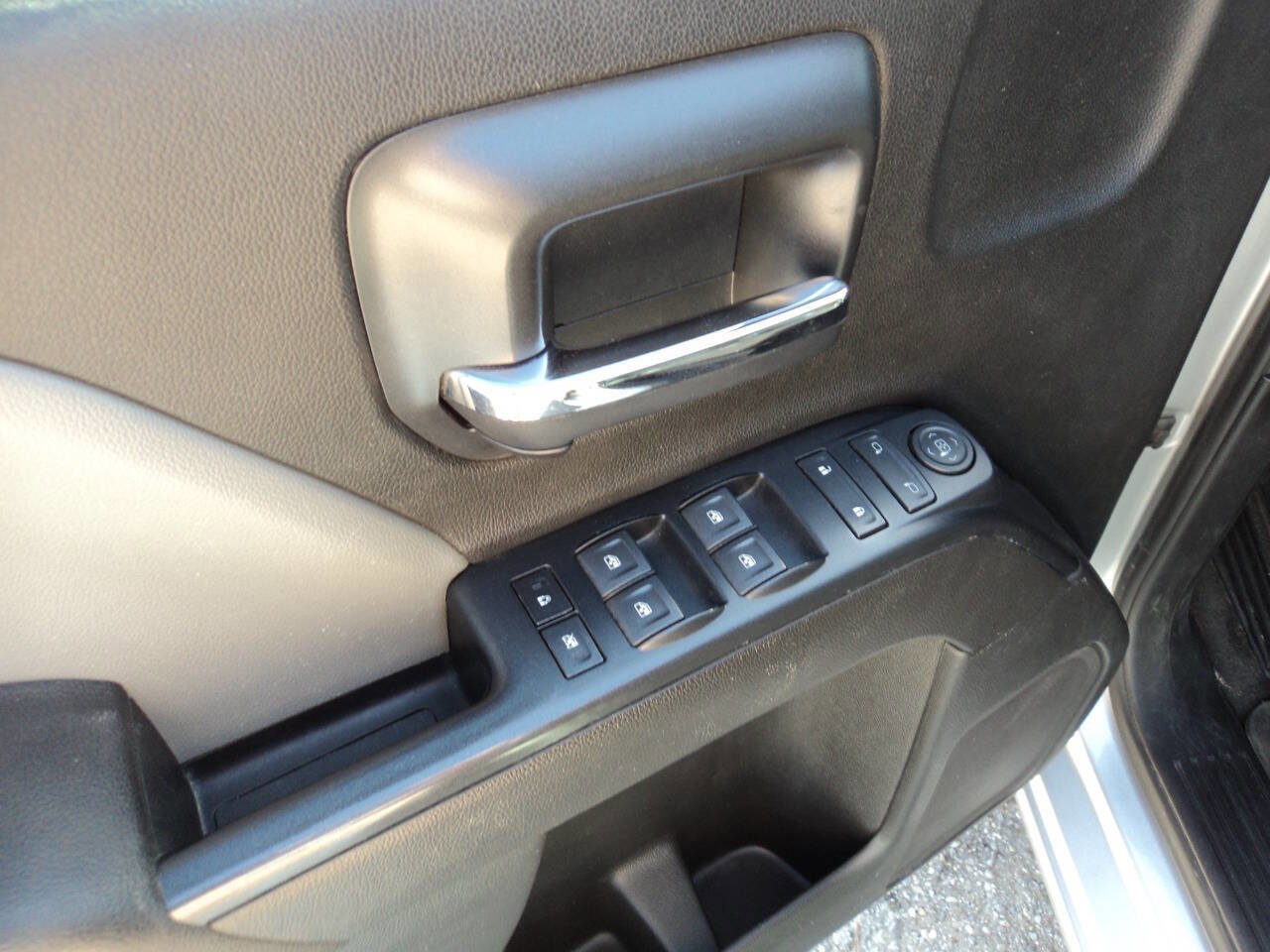 Used 2019 Chevrolet Silverado 1500 Custom w/ Custom Convenience Package image 7