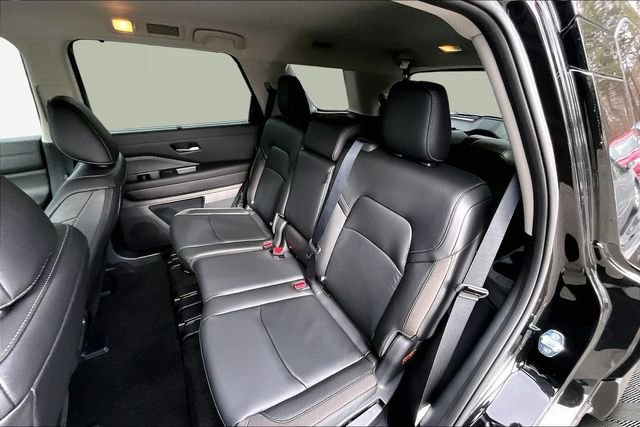 New 2025 Nissan Pathfinder SL AWD/4WD image 10