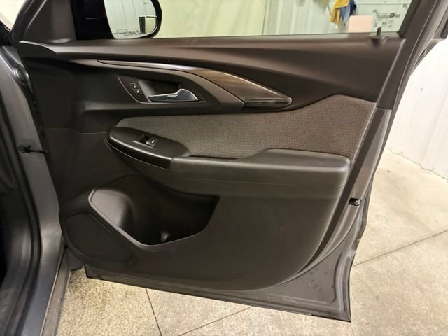 Used 2021 Chevrolet TrailBlazer LS FWD image 19