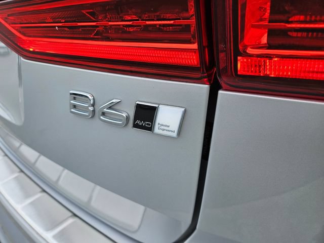 Certified 2023 Volvo XC60 B6 Ultimate w/ Protection Package Premier AWD/4WD image 10