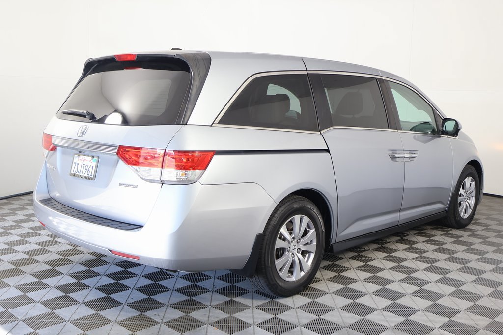 Used 2016 Honda Odyssey SE image 4