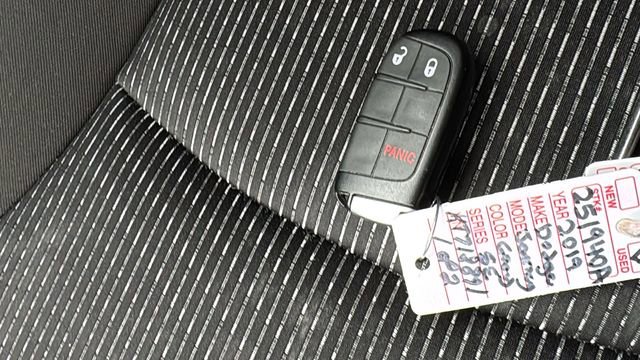 Used 2019 Dodge Journey SE w/ Blacktop Package image 28