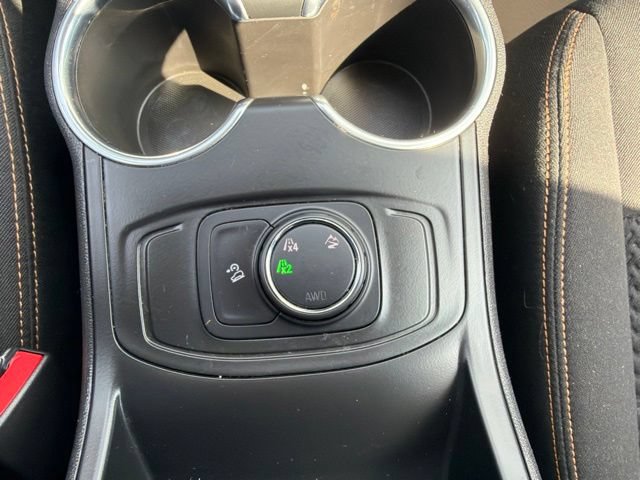 Certified 2019 GMC Terrain SLE w/ LPO, Floor Liner Package AWD/4WD image 24