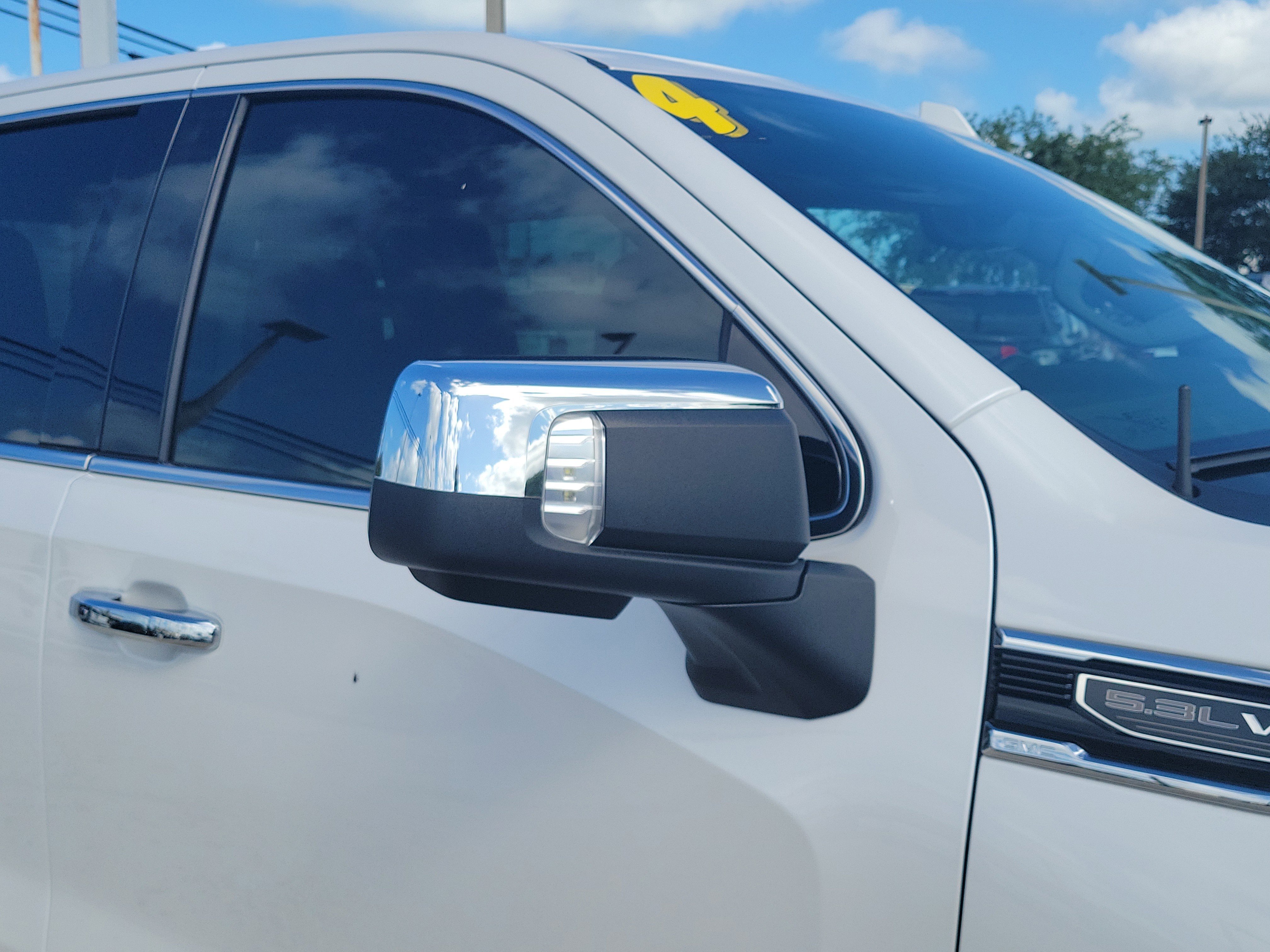 Used 2024 GMC Sierra 1500 Denali w/ Technology Package AWD/4WD image 9
