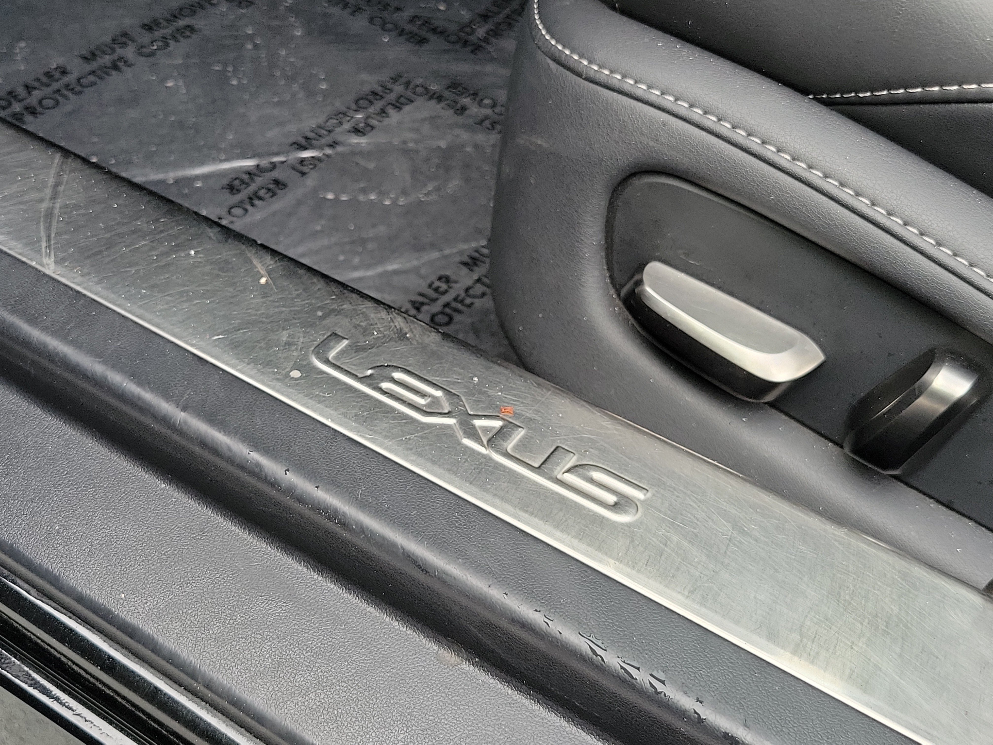 Used 2018 Lexus LC 500 Coupe w/ Touring Package RWD image 16